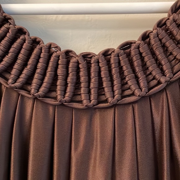 BCBG halter top with tie back - Picture 2 of 6